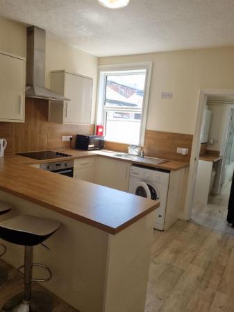 3 bedroom House to let in Cranwell Street, Lincoln