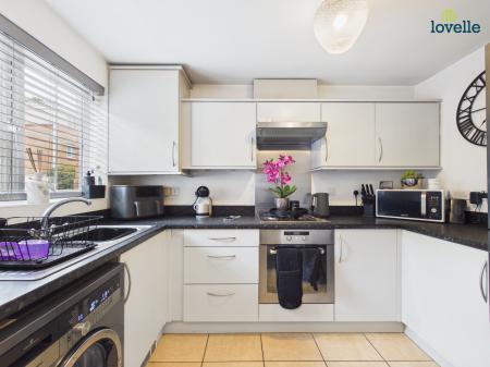 2 bedroom Semi-detached house for sale in Caesar Road, Lincoln, LN6