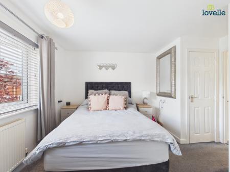 2 bedroom Semi-detached house for sale in Caesar Road, Lincoln, LN6