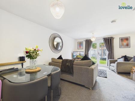 2 bedroom Semi-detached house for sale in Caesar Road, Lincoln, LN6