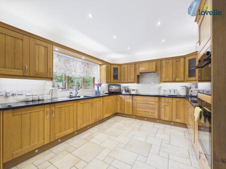 6 bedroom Detached house for sale in Blackfriars Road, Lincoln, LN2