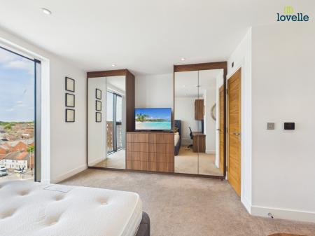 3 bedroom Apartment for sale in 20 Brayford Wharf North, Lincoln, LN1