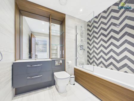 3 bedroom Apartment for sale in 20 Brayford Wharf North, Lincoln, LN1
