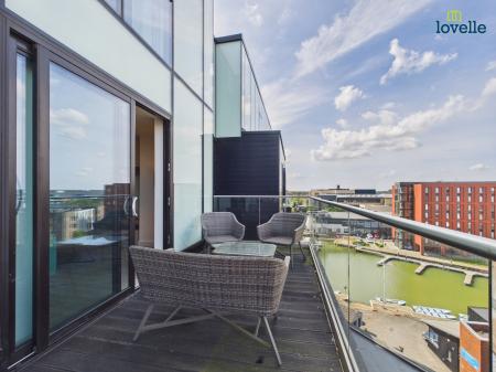 3 bedroom Apartment for sale in 20 Brayford Wharf North, Lincoln, LN1