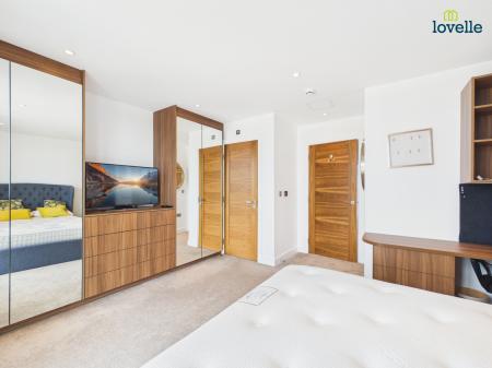 3 bedroom Apartment for sale in 20 Brayford Wharf North, Lincoln, LN1