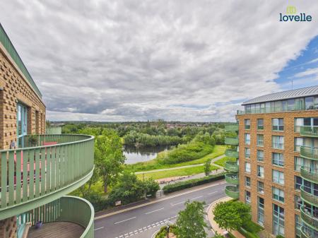 1 bedroom Flat for sale in Ottley Drive, London, SE3