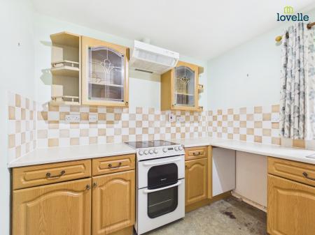 2 bedroom Semi-detached bungalow for sale in Jubilee Court, Lincoln, LN2