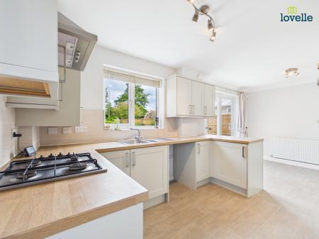 3 bedroom Detached house for sale in Lincoln Road, Dunholme, LN2