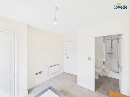 2 bedroom Flat for sale in Olsen Rise, Carlton Centre, Lincoln, LN2