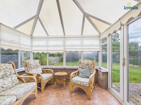 3 bedroom Detached bungalow for sale in Manor Road, Saxilby, LN1