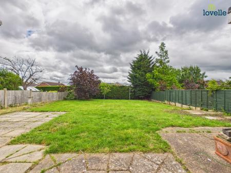 3 bedroom Detached bungalow for sale in Manor Road, Saxilby, LN1