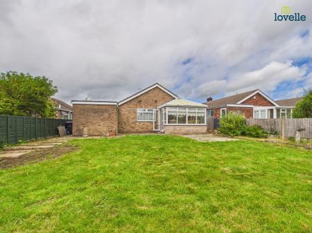 3 bedroom Detached bungalow for sale in Manor Road, Saxilby, LN1