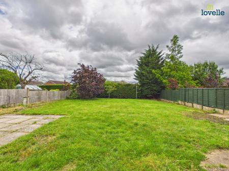 3 bedroom Detached bungalow for sale in Manor Road, Saxilby, LN1