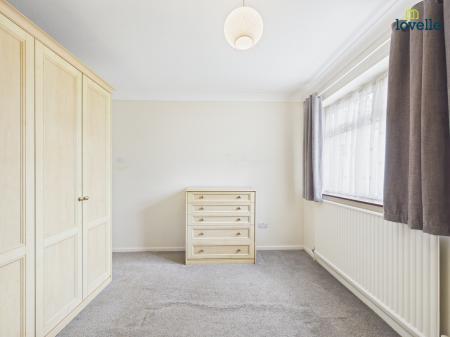 3 bedroom Detached bungalow for sale in Manor Road, Saxilby, LN1