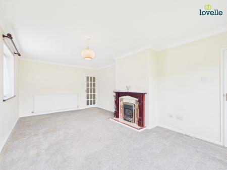 3 bedroom Detached bungalow for sale in Manor Road, Saxilby, LN1