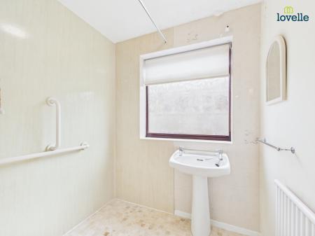 3 bedroom Detached bungalow for sale in Manor Road, Saxilby, LN1