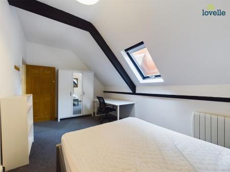 5 bedroom Detached house to let in Cromwell Street, Lincoln