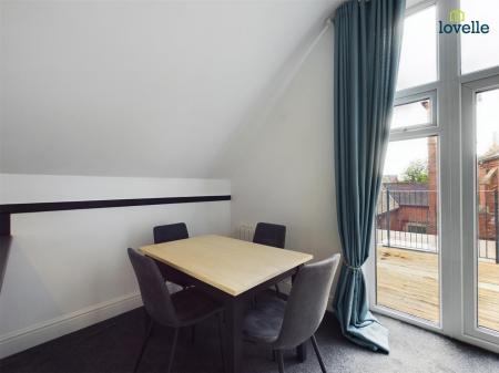 5 bedroom Detached house to let in Cromwell Street, Lincoln