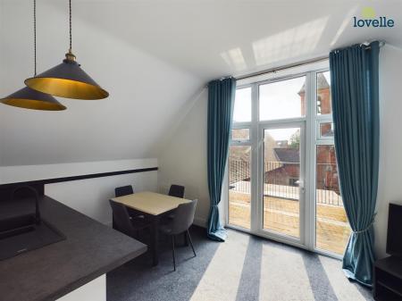 5 bedroom Detached house to let in Cromwell Street, Lincoln