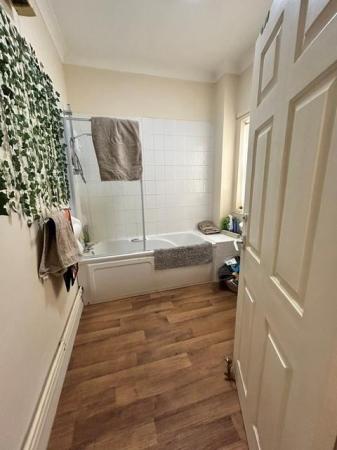 2 bedroom Flat to let in St. Marks Square, Lincoln