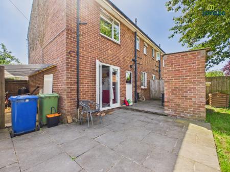 2 bedroom Semi-detached house for sale in Fourth Avenue, Lincoln, LN1