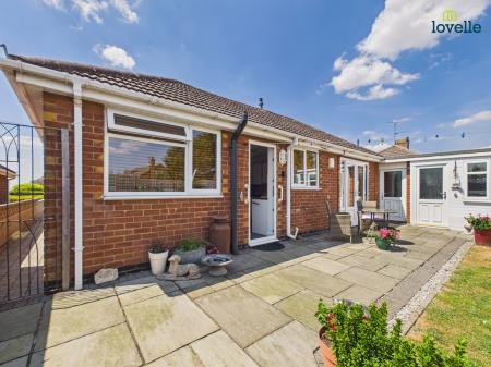 2 bedroom Detached bungalow for sale in Blankney Close, Lincoln, LN1