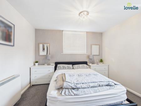 2 bedroom Flat for sale in Grantavon House, Lincoln, LN5