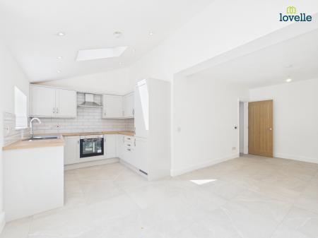 3 bedroom Semi-detached house for sale in Greetwell Road, Lincoln, LN2
