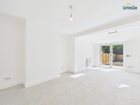 3 bedroom Semi-detached house for sale in Greetwell Road, Lincoln, LN2