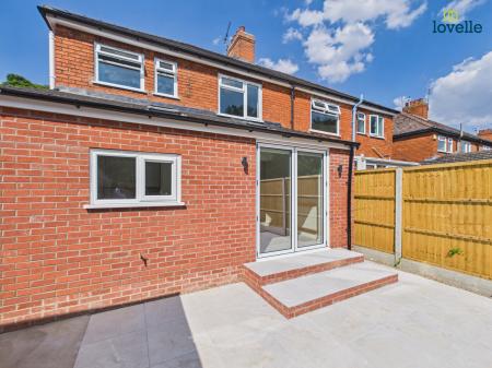3 bedroom Semi-detached house for sale in Greetwell Road, Lincoln, LN2