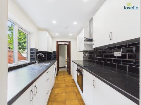4 bedroom Terraced House to let in Nelthorpe Street, Lincoln