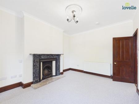 4 bedroom Terraced House to let in Nelthorpe Street, Lincoln