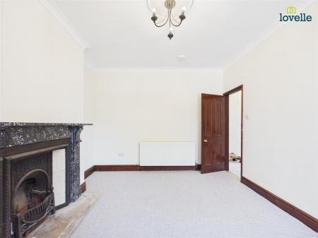 4 bedroom Terraced House to let in Nelthorpe Street, Lincoln