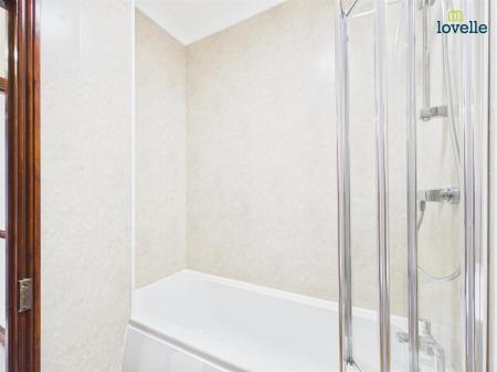 4 bedroom Terraced House to let in Nelthorpe Street, Lincoln