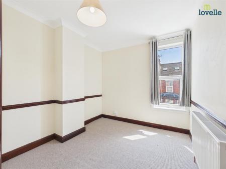 4 bedroom Terraced House to let in Nelthorpe Street, Lincoln
