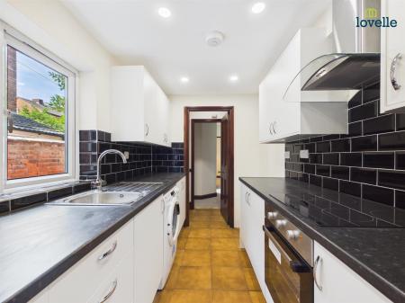 4 bedroom Terraced House to let in Nelthorpe Street, Lincoln