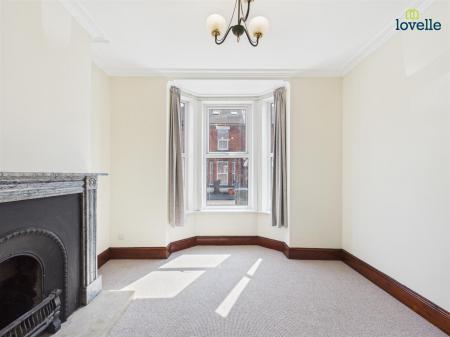 4 bedroom Terraced House to let in Nelthorpe Street, Lincoln