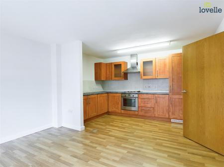 2 bedroom Flat to let in Cambrai Close, Lincoln
