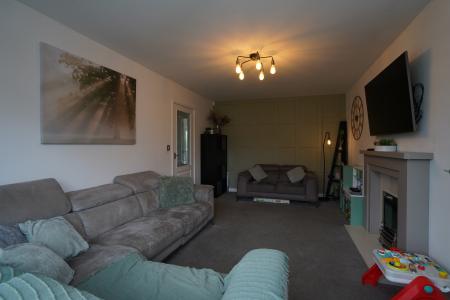 4 bedroom Detached house for sale in Harland Road, Nettleham Fields, Lincoln, LN2