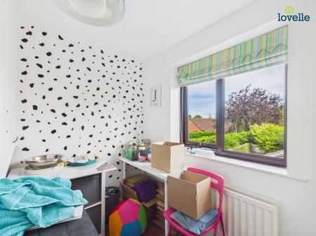 6 bedroom Detached house for sale in Lady Frances Drive, Market Rasen, LN8