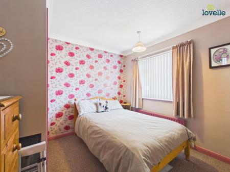 2 bedroom Bungalow for sale in Holme Drive, Sudbrooke, LN2