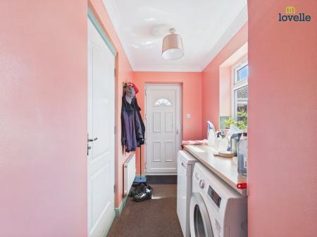 2 bedroom Bungalow for sale in Holme Drive, Sudbrooke, LN2