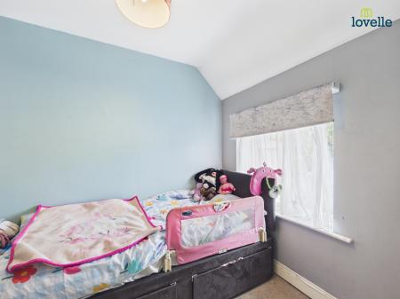 3 bedroom Semi-detached house for sale in Scott Gardens, Lincoln, LN2