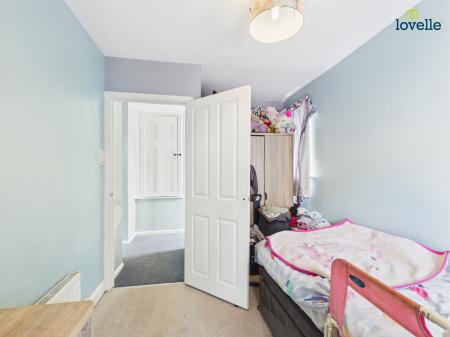 3 bedroom Semi-detached house for sale in Scott Gardens, Lincoln, LN2