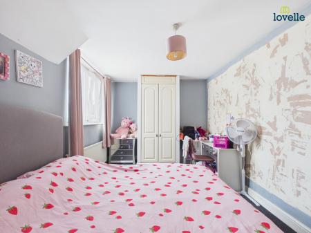 3 bedroom Semi-detached house for sale in Scott Gardens, Lincoln, LN2