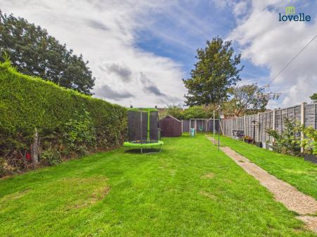 2 bedroom Semi-detached house for sale in Stapleford Avenue, Lincoln, LN2
