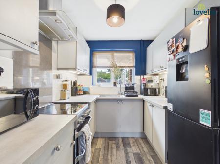 2 bedroom Semi-detached house for sale in Stapleford Avenue, Lincoln, LN2
