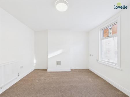 3 bedroom Terraced House to let in St. Hugh Street, Lincoln