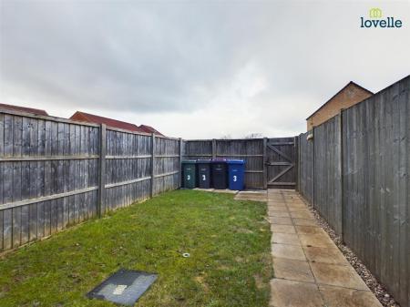 2 bedroom Terraced House to let in Hawks Road, Welton