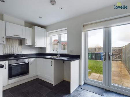 2 bedroom Terraced House to let in Hawks Road, Welton